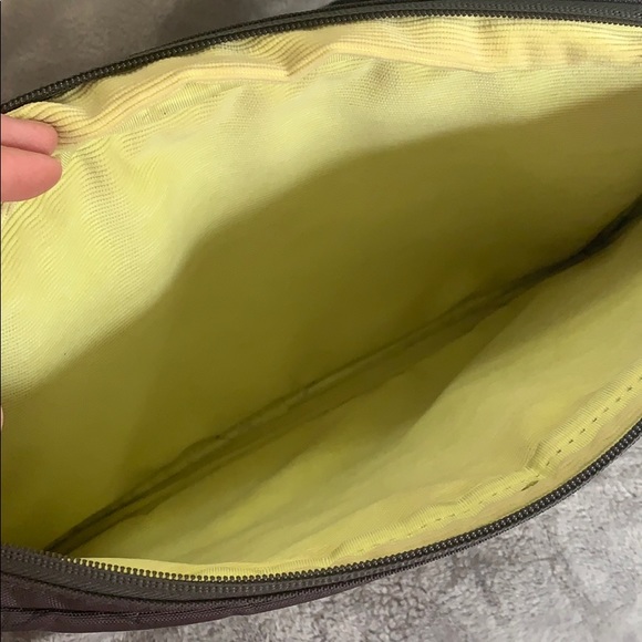 Computer Case - Picture 2 of 2